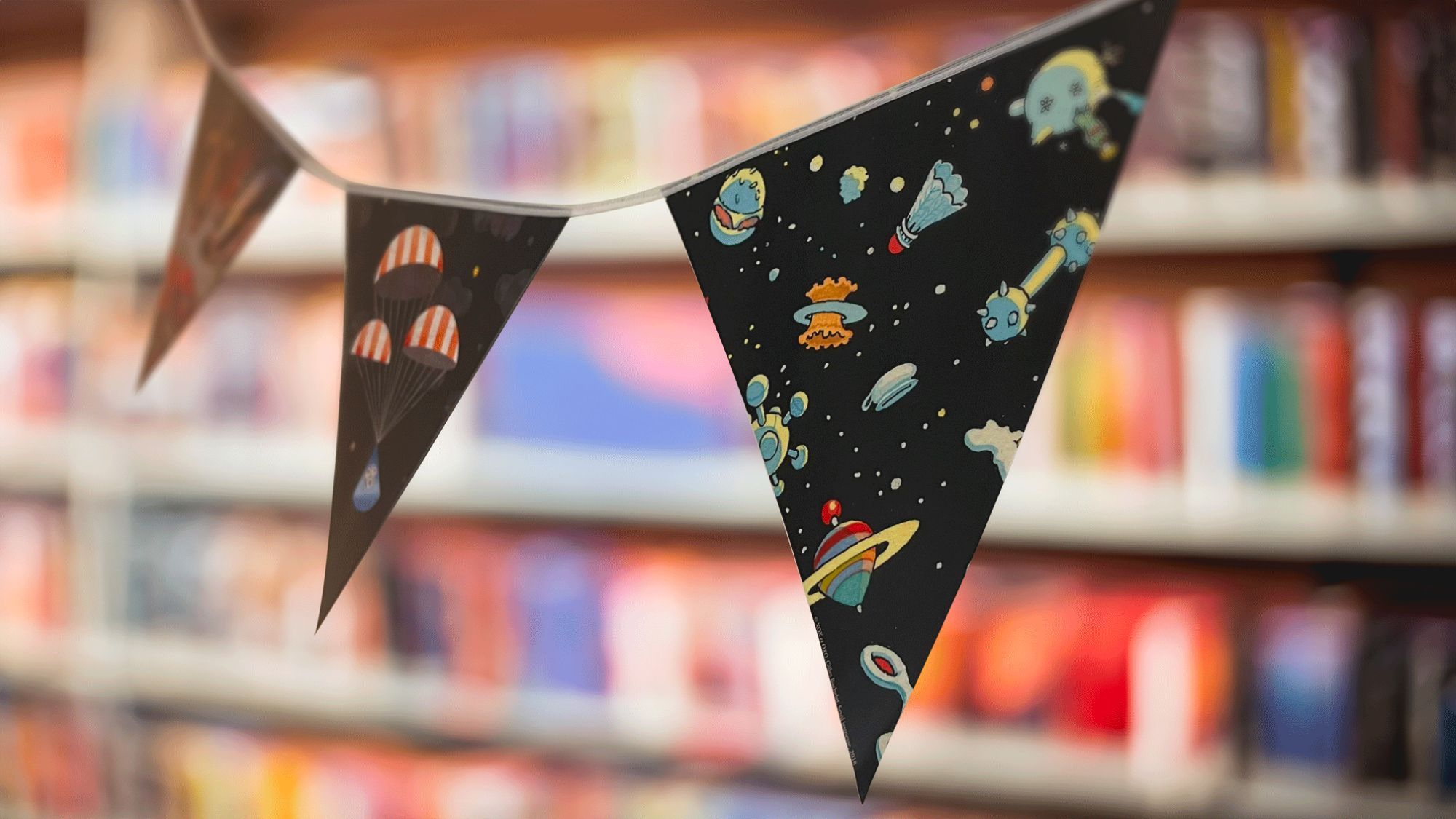 Guirlande papier M1 - Triangle - 20x25cm